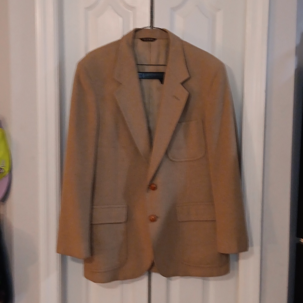 Bill Blass men's Camel Hair Blazer